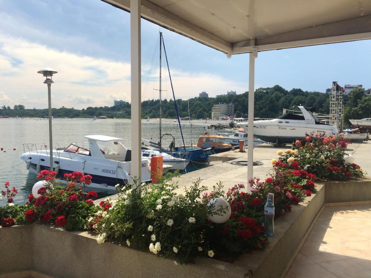 Hotel Marina 키텐 외부 사진