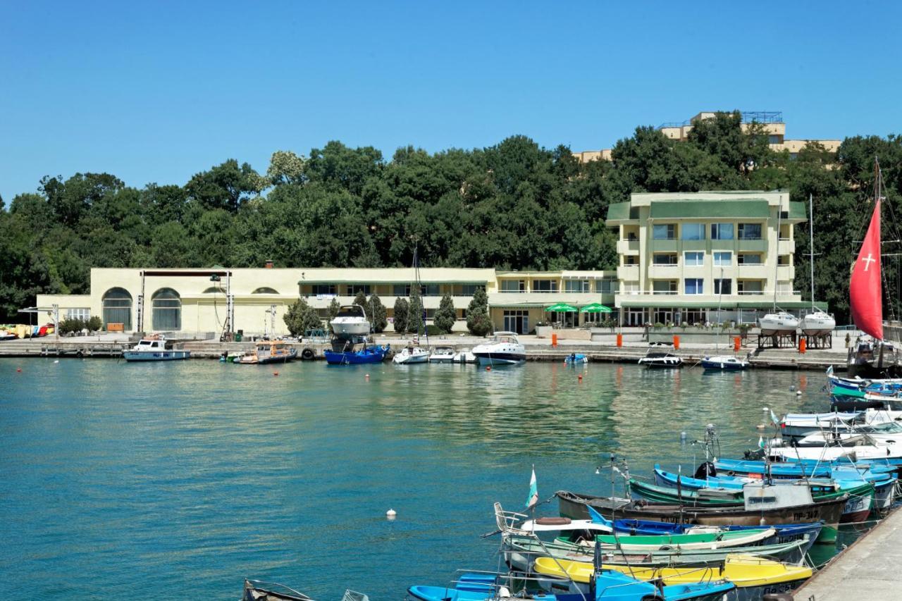 Hotel Marina 키텐 외부 사진